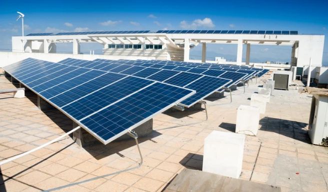 Commercial solar installation